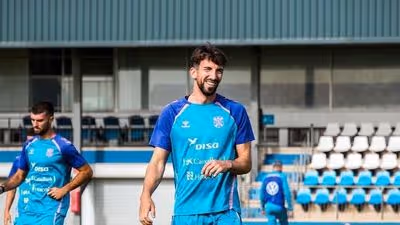 El CD Tenerife confirma una baja indeseada para este viernes