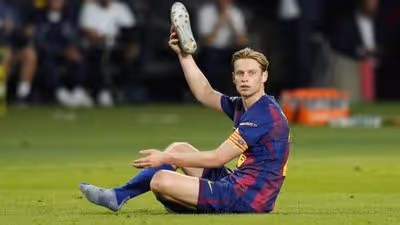 Casting abierto por la lesión de Frenkie de Jong en el Barça