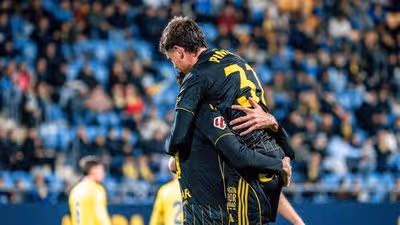 El Real Zaragoza renueva a Hugo Pinilla hasta 2030