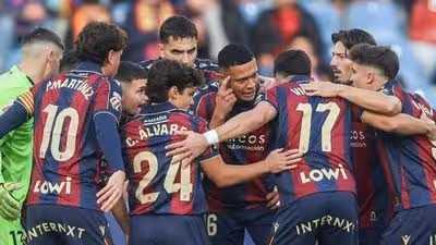 Arriaga evoluciona favorablemente: ¿llegará al Levante - Valencia?