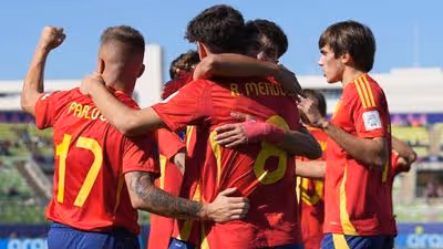 La Rojita firma su mejor actuación y se mete en cuartos de final