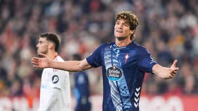 Marcos Alonso feliz en Vigo, aplaza la decisión sobre su futuro: «Estoy muy contento aquí... pero es una decisión que tomaré más adelante»