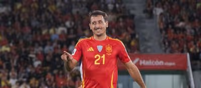 Oyarzabal , el nuevo '9' que ha hecho olvidar a Morata y es el máximo goleador de la era De la Fuente