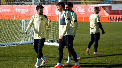 El Mallorca busca ante Osasuna una victoria clave para alejarse del descenso