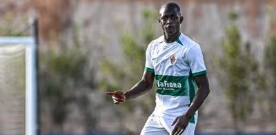 Bakary Traoré renueva con el Elche hasta 2027 y se va cedido al Tarazona