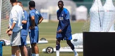 Dembélé sigue entrenando en solitario