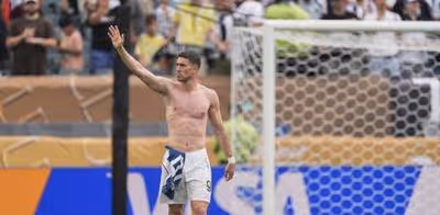 Vlahovic, relegado al banquillo contra el Madrid
