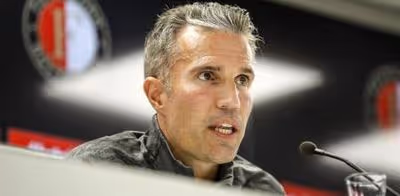 Van Persie responde con ironía a la bravuconada de Mourinho