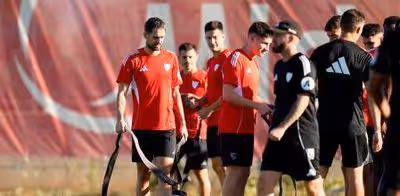 Alexis Sánchez aún no entrena por temas burocráticos