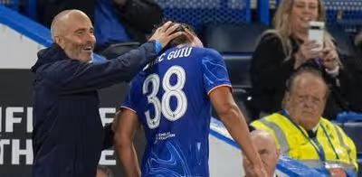 Marc Guiu convence a Maresca