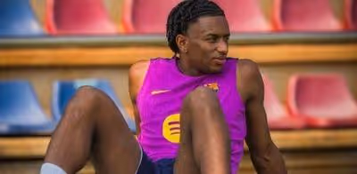 Balde se reincorpora al grupo a ocho días del duelo contra el PSG