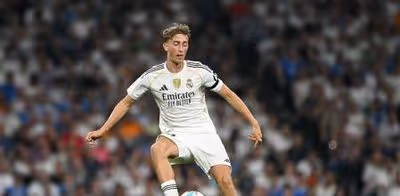 Huijsen llega justo para el Clásico