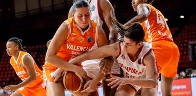 El Valencia busca sellar el segundo puesto ante el Olympiacos