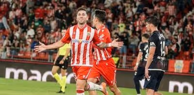 El Almería duerme en puestos de ascenso directo
