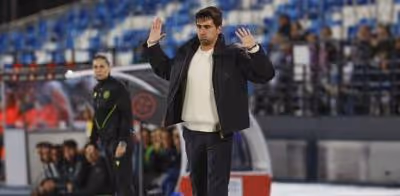 Pau Quesada desvela que Caroline Weir jugó todo el partido 'tocada'