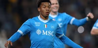 La magia de David Neres da al Nápoles la Supercoppa