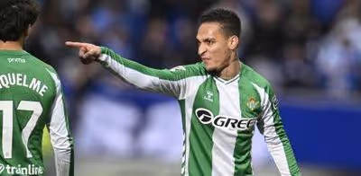 Solo Mbappe supera los guarismos de Antony