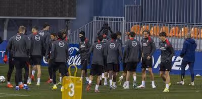 Convocatoria de Simeone con un posible recado a Mateu