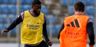 Arbeloa, con dos o tres 'fichajes' para Valencia