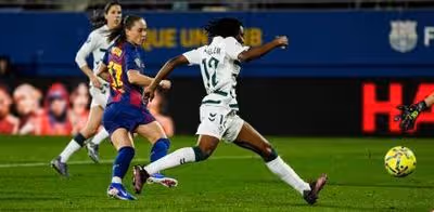 El Barça supera sin avasallar al Eibar