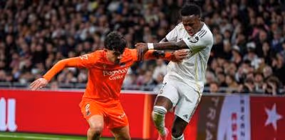 Oyarzabal empata y el árbitro concede un 'penaltito' a Vinicius para que vuelva a adelantarse el Madrid