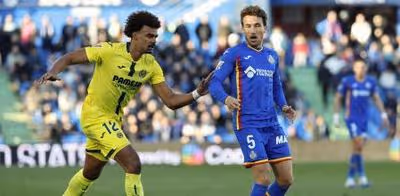 "Es Renato Veiga, voy a pitar penalti y amarilla, ¿vale?"