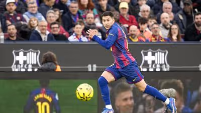 Oficial: el once ante el Sevilla sin Lamine y con Espart