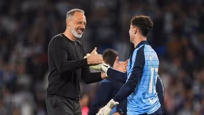 Matarazzo agita la portería y se reserva a Kubo: este es el once de la Real Sociedad para la final de la Copa del Rey