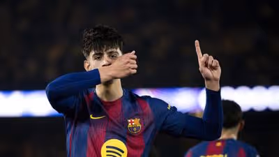 Bernal desvela los mensajes que más le sorprendieron en su odisea, con leyenda del Madrid incluida