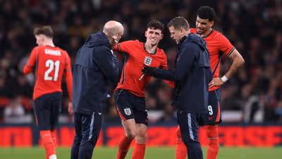 Araujo habló con Foden: