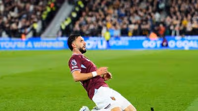 El West Ham golea al colista y mete al Tottenham en puestos de descenso