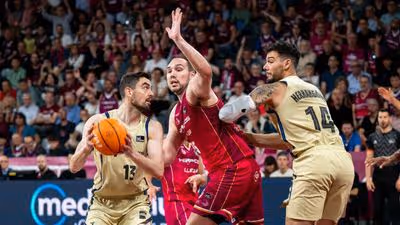 Baja sensible en el Barça: Satoransky no viaja para el partido contra el Baskonia por dolores en la espalda