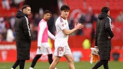 El Sevilla frena la salida de Oso y el Olympiacos se retira