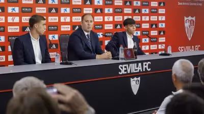 Navarro despeja dudas: Fran González y Julio Díaz se inscribirán; Sevilla apuesta por equilibrio