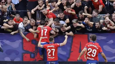¡Golazo centenario y celebración con riesgo de Budimir!