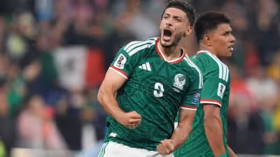 El motivo por el que el mexicano Raúl Jiménez juega en el Mundial 2026 con una banda en la cabeza
