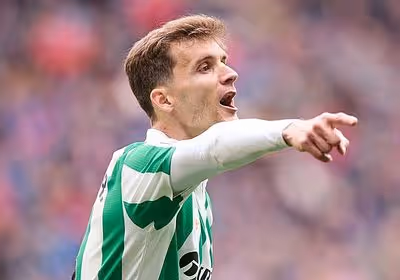 Diego Llorente, sobre el penalti en el Osasuna - Betis: «Creo que se premia tocar el balón antes sin ninguna intención de jugar; es un poco frustrante, deben revisarlo»