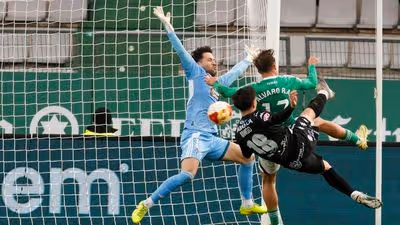 Miquel Parera lo jugó todo en el Racing de Ferrol