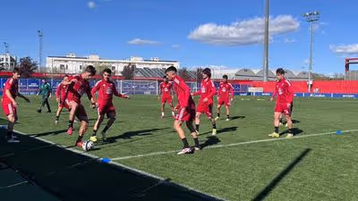 La expedición del Racing viajó al completo para una salida crucial