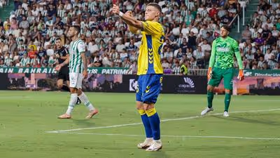 Milos Lukovic: del escupitajo a una vuelta añorada en la UD Las Palmas