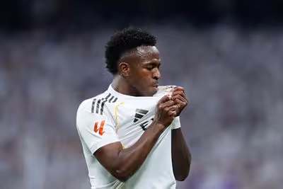 El volantazo del Real Madrid para renovar a Vinícius: de sospechoso habitual con Xabi a jugador franquicia con Arbeloa