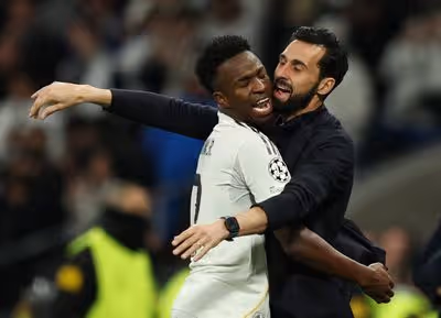 Vinicius, MVP y abrazo con Arbeloa pero no con la grada: “Han sido días muy complicados para mí”