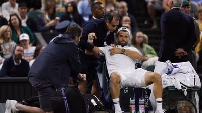 El capítulo más cruel de Wimbledon: Dimitrov abandona llorando por lesión cerca de eliminar a Sinner