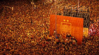Spain celebrate World Cup triumph with open-top bu...