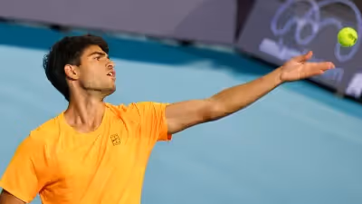El tenista Carlos Alcaraz se estrella contra Korda en Miami y queda eliminado en tercera ronda