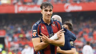 Carlos Espí, presente y futuro del Levante