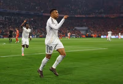 Mbappé se une a selecto grupo junto a Messi y Lewandowski en la Champions League