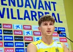 Pau Navarro: adaptación defensiva y futuro en Villarreal CF