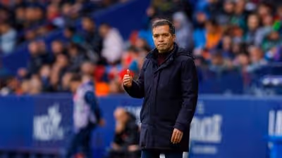 Luis Castro: “No quiero hablar de arbitraje, no quiero excusas, prefiero trabajar”