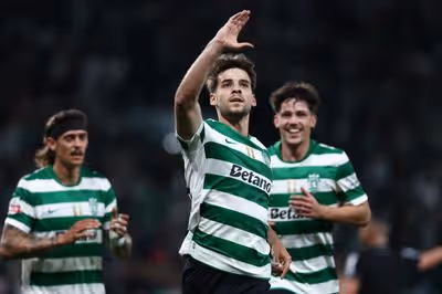 El Sporting también gana sin Luis Suárez